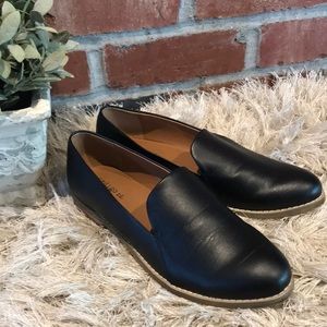Indigo rd. Black flats size 8.5